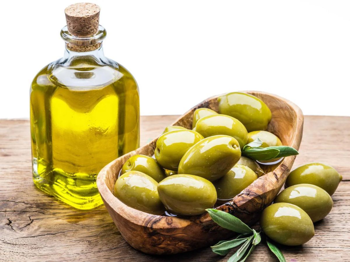 Olive Oil(Image Credit-Pinterest) - Photo Gallery