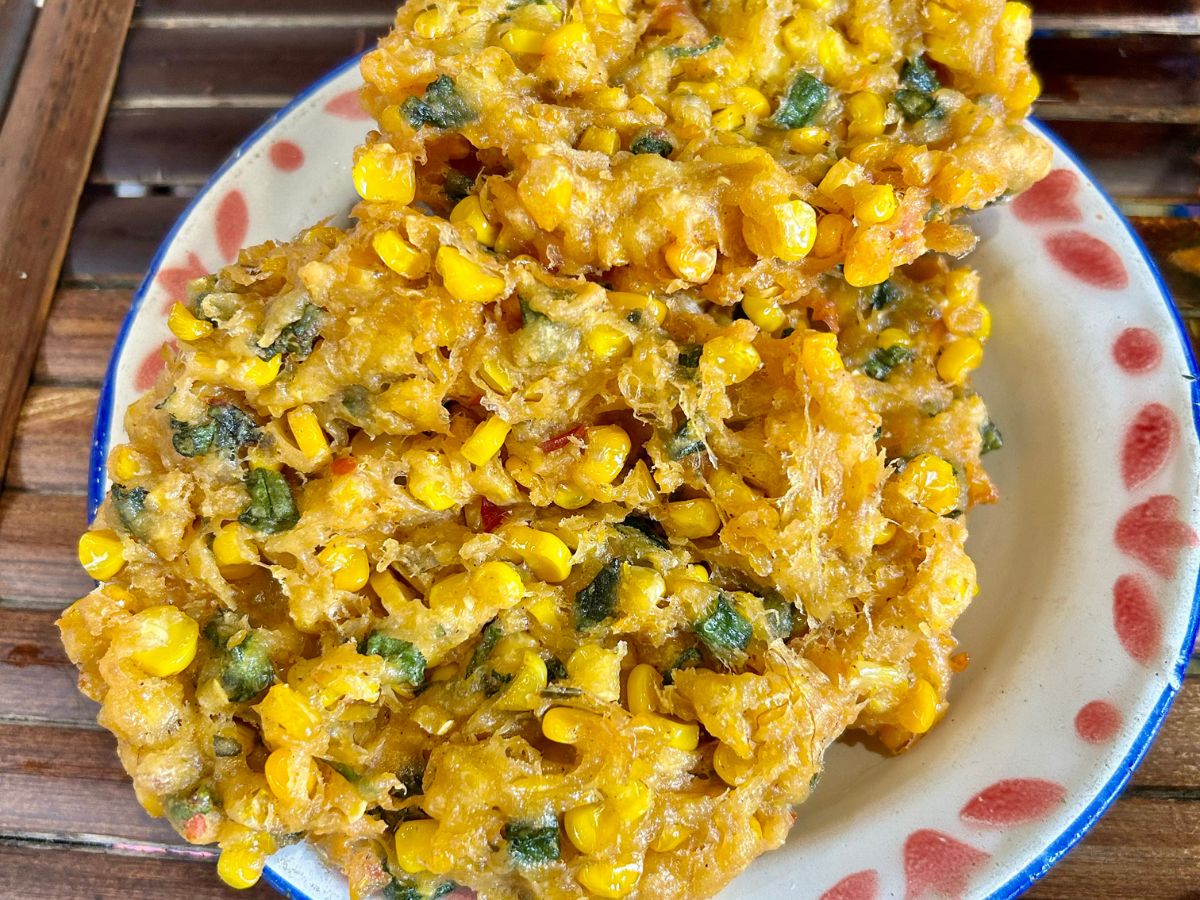irresistible-indian-pakora-recipes-you-must-try-this-monsoon-with-chai 6 Irresistible Pakode You Must Try This Monsoon Season - Photo Gallery