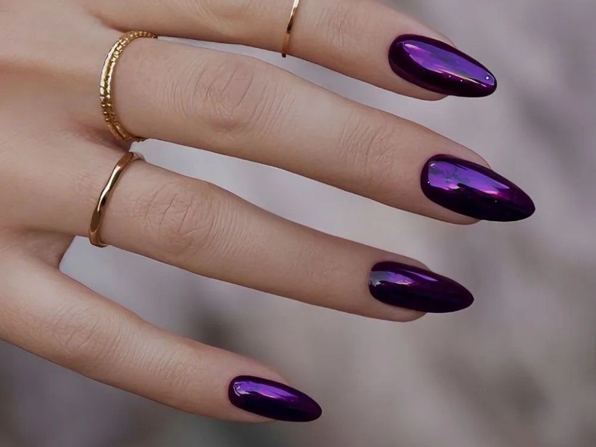five-sizzling-nail-art-trends-ruling-college-campuses-in-2025 Image Credit - Pinterest - Photo Gallery