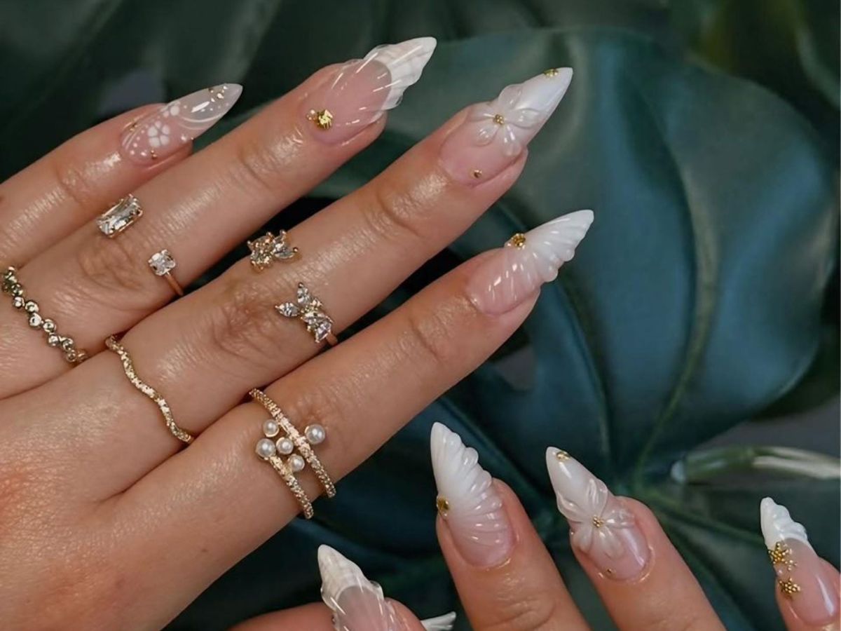 five-sizzling-nail-art-trends-ruling-college-campuses-in-2025 Image Credit - Pinterest - Photo Gallery