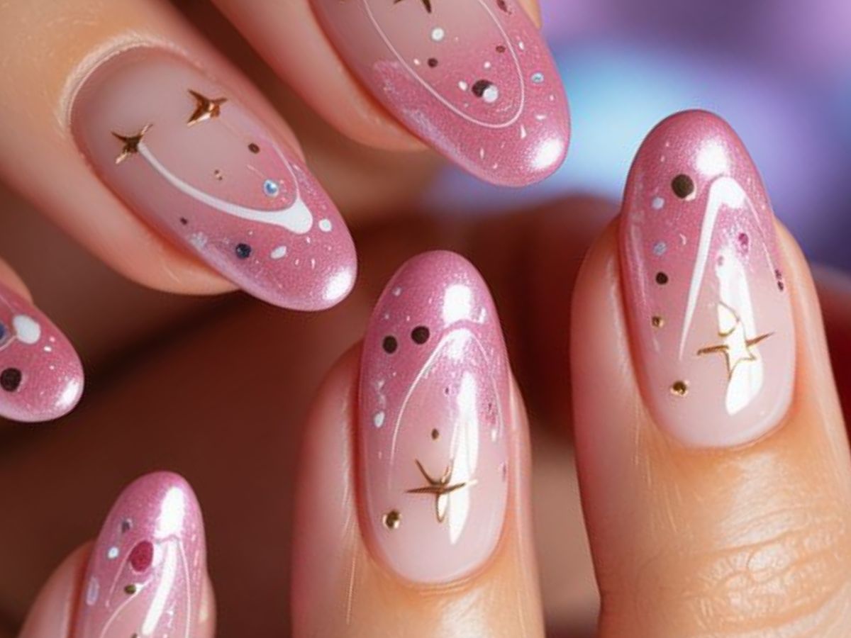 five-sizzling-nail-art-trends-ruling-college-campuses-in-2025 Image Credit - Pinterest - Photo Gallery