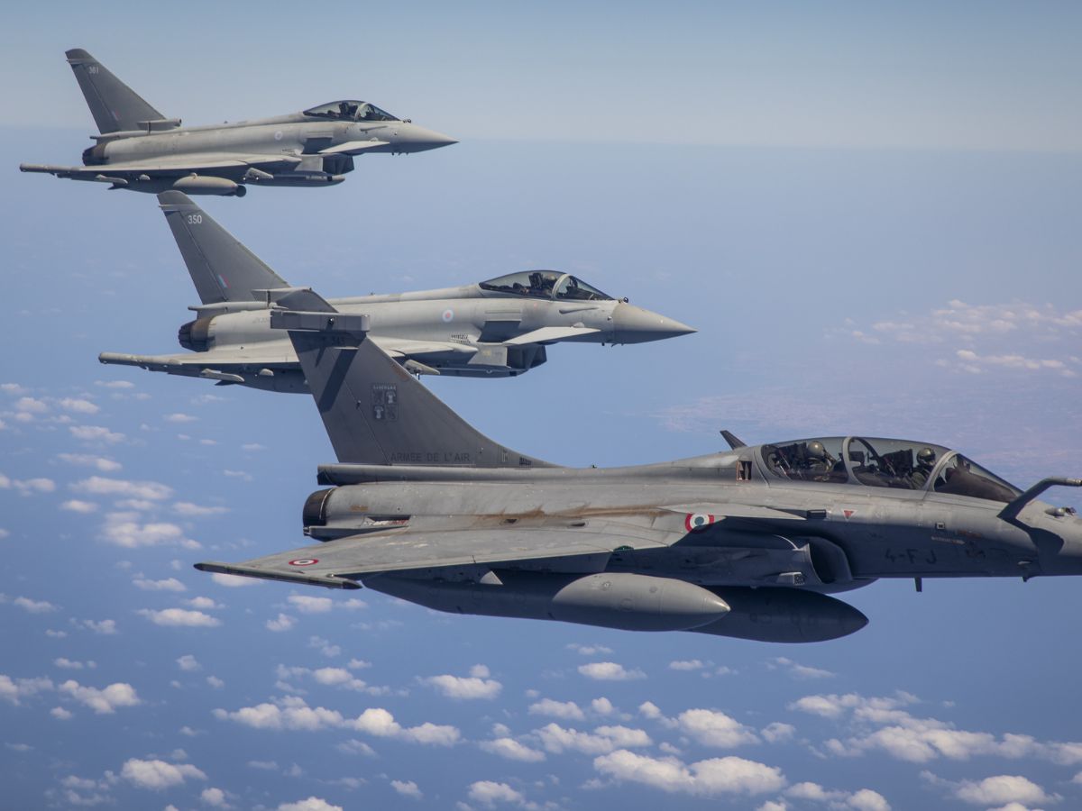 top-6-countries-with-most-advanced-fighter-jets-in-the-world-top-ranked-from-us-to-france Nations with the Strongest Air force: 6 Countries Leading in Advanced Fighter Jet Technology - Photo Gallery