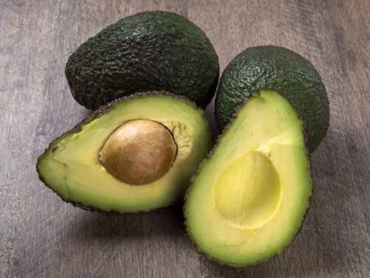 keep-it-fresh-diy-hacks-to-extend-produce-shelf-life Image Credit: Pinterest - Photo Gallery