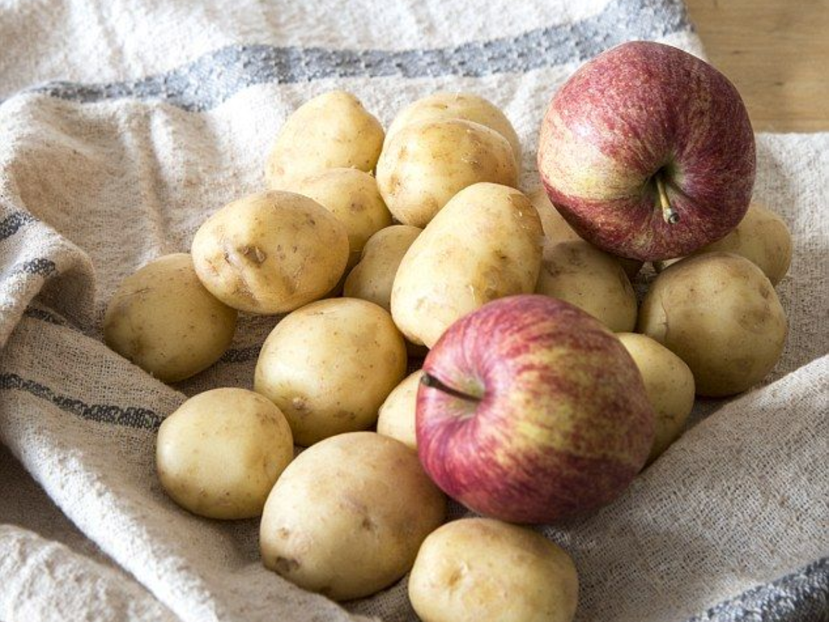 keep-it-fresh-diy-hacks-to-extend-produce-shelf-life Image Credit: Pinterest - Photo Gallery