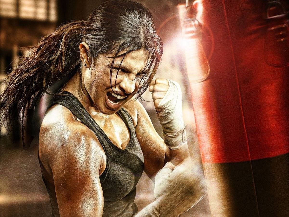 priyanka-chopra-birthday-special-watch-her-top-10-movies-with-hot-and-sexy-scenes-of-the-bollywood-actress Priyanka Chopra Birthday Special: Watch Her Top 10 Movies - Photo Gallery