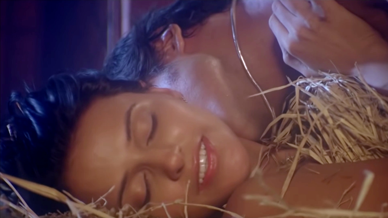 From ‘Julie’ to ‘Fire’, a list of 5 films where Bollywood went truly bold - Photo Gallery