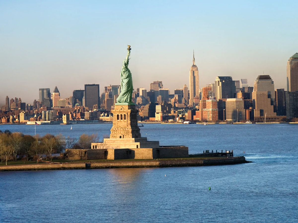 worlds-richest-cities-2025-top-6-destinations-millionaires-prefer-to-live-and-invest Top 6 Cities Millionaires Are Flocking to in 2025 for Wealth, Lifestyle, and Investment Opportunities - Photo Gallery