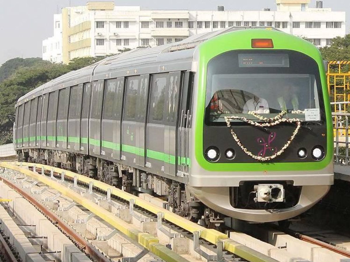 delhi-metro-lines-to-help-you-travel-easy-for-students-and-office-goers Delhi Metro Lines To Help You Travel Easy For Students And Office Goers - Photo Gallery