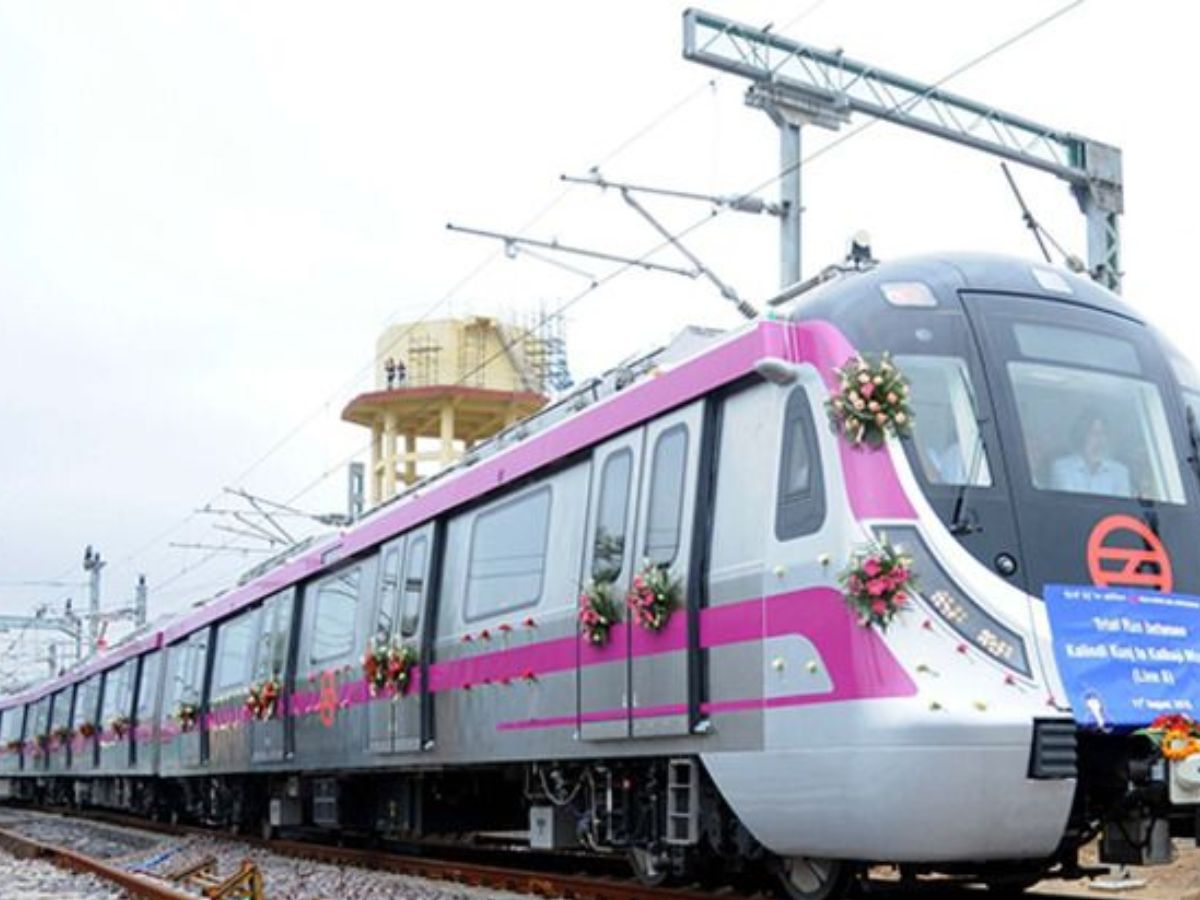 delhi-metro-lines-to-help-you-travel-easy-for-students-and-office-goers Delhi Metro Lines To Help You Travel Easy For Students And Office Goers - Photo Gallery