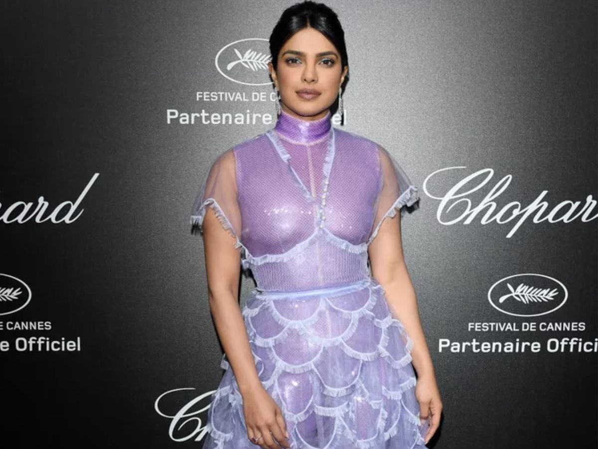 priyanka-chopra-most-dazzling-cannes-film-festival-looks-which-serves-drama-elegance-and-glamour-from-glittering-roberto-cavalli-to-tommy-hilfiger Priyanka Chopra at Cannes Film Festival: Relive Her Most Dazzling Red Carpet Fashion Looks - Photo Gallery