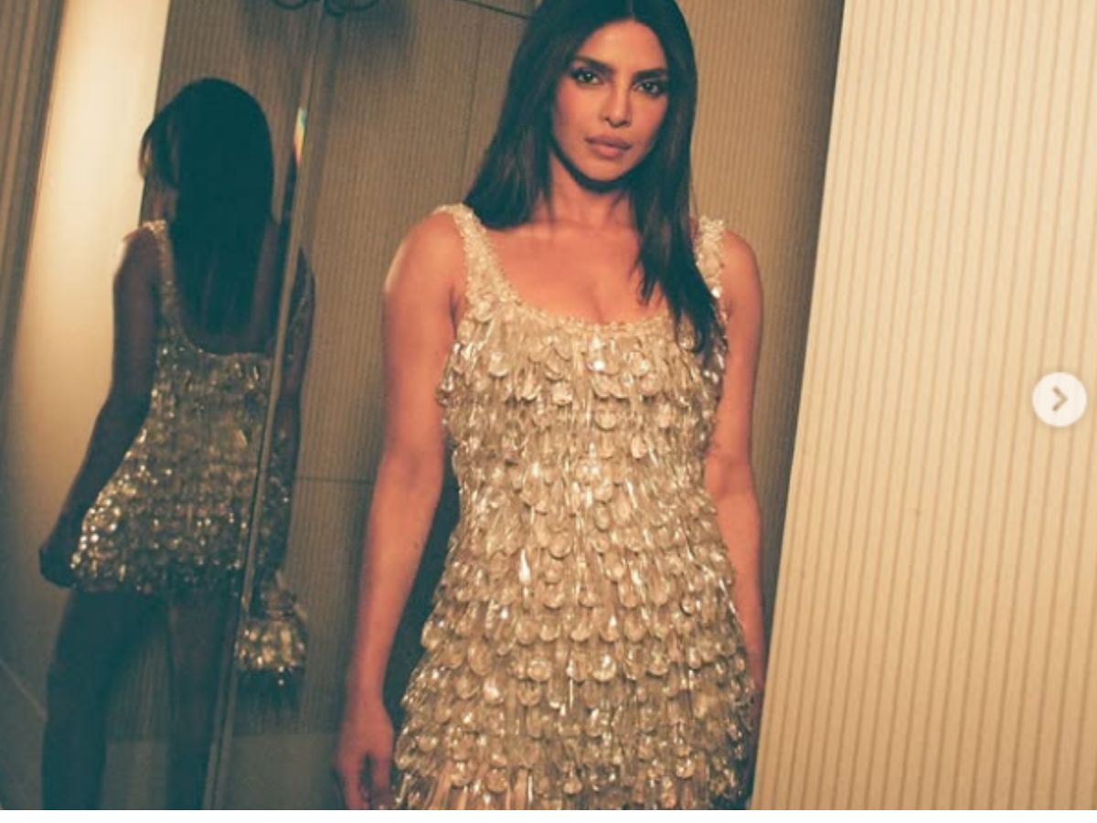 top-7-priyanka-chopra-inspired-fashion-looks-for-your-birthday-outfits-to-make-your-party-wardrobe-stylish Top 7 Priyanka Chopra-Inspired Fashion Looks for Your Birthday Outfits - Photo Gallery