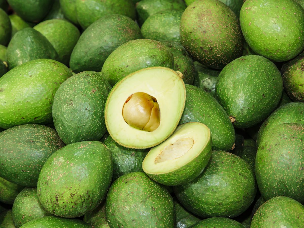 top-7-magnesium-rich-fruits-that-help-fight-inflammation-naturally Top 7 Magnesium-Rich Fruits That Help Fight Inflammation Naturally - Photo Gallery