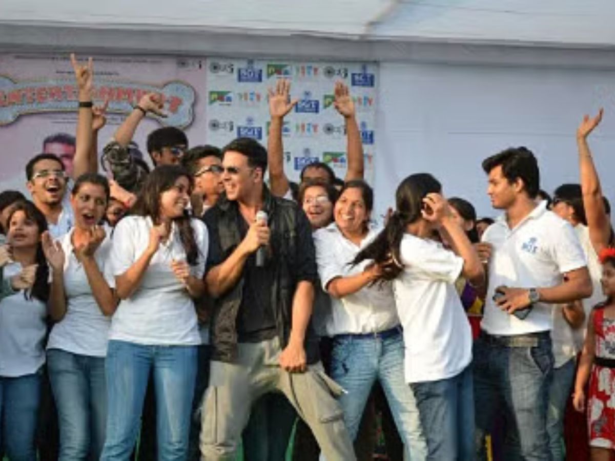 Canteens, Fests And Friendships: The Real Reasons Students Love College – In Pics - Photo Gallery