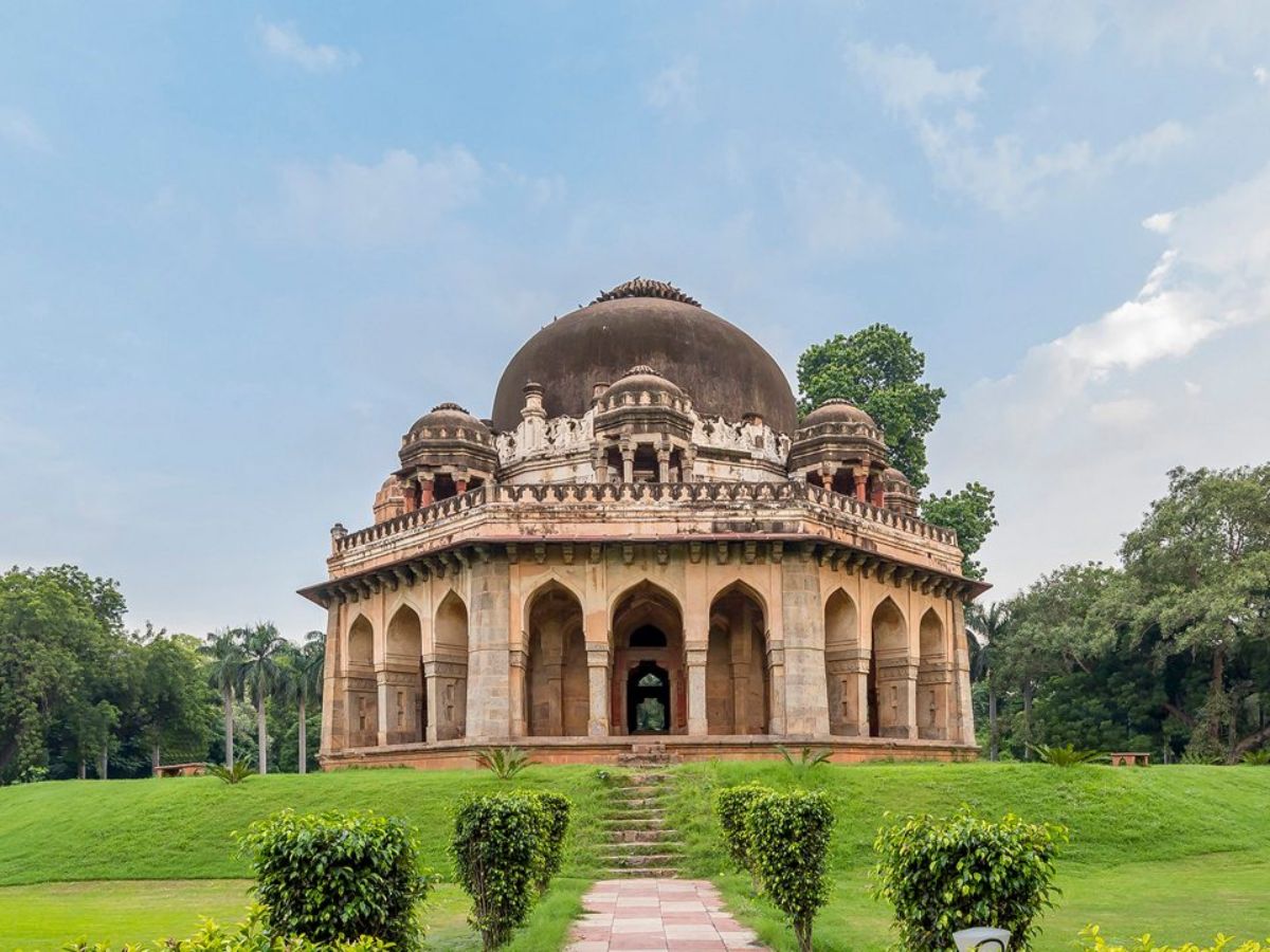 5-best-delhi-picnic-spots-to-visit-after-india-gate-ban India Gate Off-Limits? Try These 5 Stunning Picnic Spots in Delhi Instead - Photo Gallery