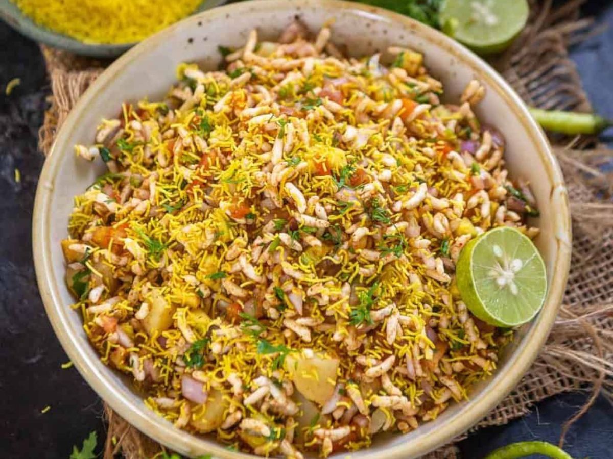 five-enjoyable-healthy-chai-snacks-you-must-try Puffed Rice Bhel is a simple and tasty snack
(Image Credit- Pinterest) - Photo Gallery