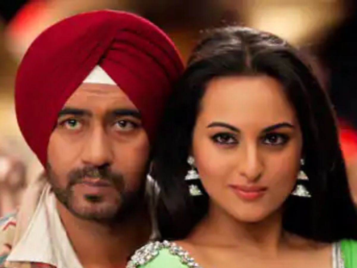 ajay-devgans-iconic-dance-moves-viral-on-social-media-made-fans-crazy-recent-song-pehla-tu-duja-tu-got-a-lot-of-fame How Ajay Devgan’s Iconic Dance Moves Went Viral on Social Media and Turned Netizens into Dance Floor Legends - Photo Gallery