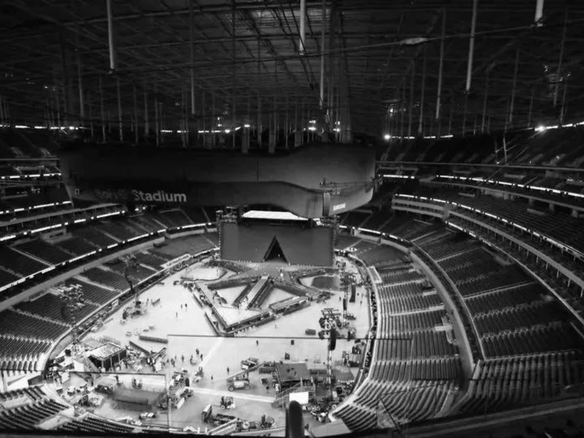 beyonce-cowboy-carter-tour-stunning-stage-designs-and-visuals Beyoncé’s Cowboy Carter Tour: Stunning Stage Designs and Visuals - Photo Gallery
