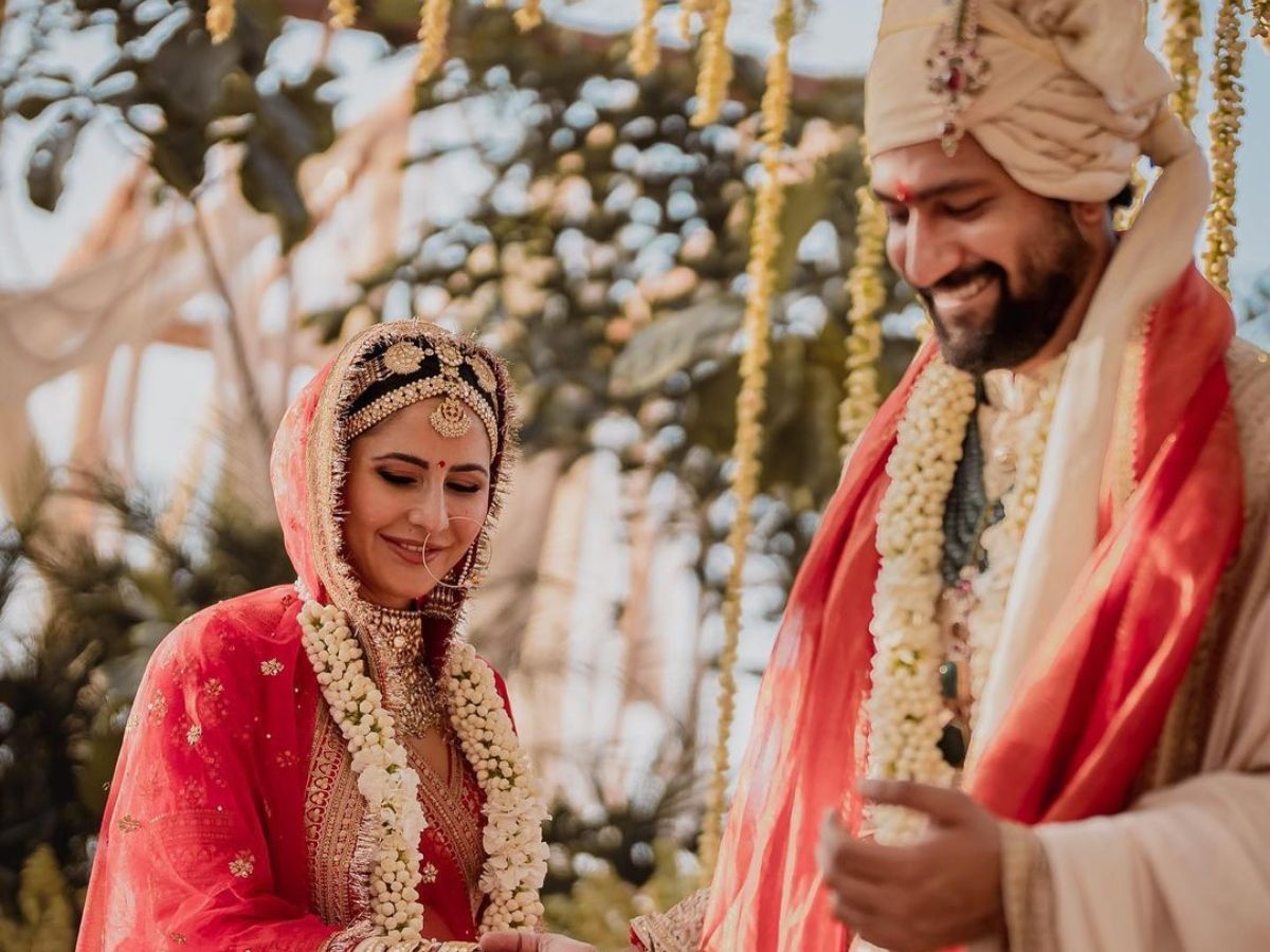 katrina-kaif-vicky-kaushal-fairytale-wedding-7-magical-moments-that-stole-our-hearts Katrina Kaif & Vicky Kaushal’s Dream Wedding: 7 Most Magical Highlights from their Wedding - Photo Gallery