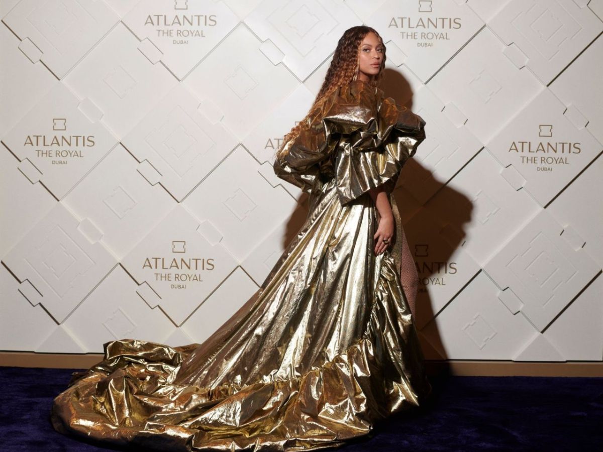 7-times-beyonce-slayed-every-glam-look-that-broke-style-meter 7 Times Beyoncé Slayed Every Glam Look That Broke Style Meter - Photo Gallery