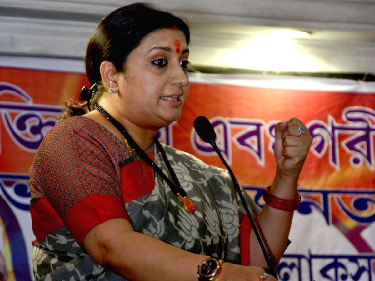 women-who-roared-indias-fiercest-and-most-controversial-female-political-leaders-in-pics Smriti Irani(Image Credit- Pinterest) - Photo Gallery