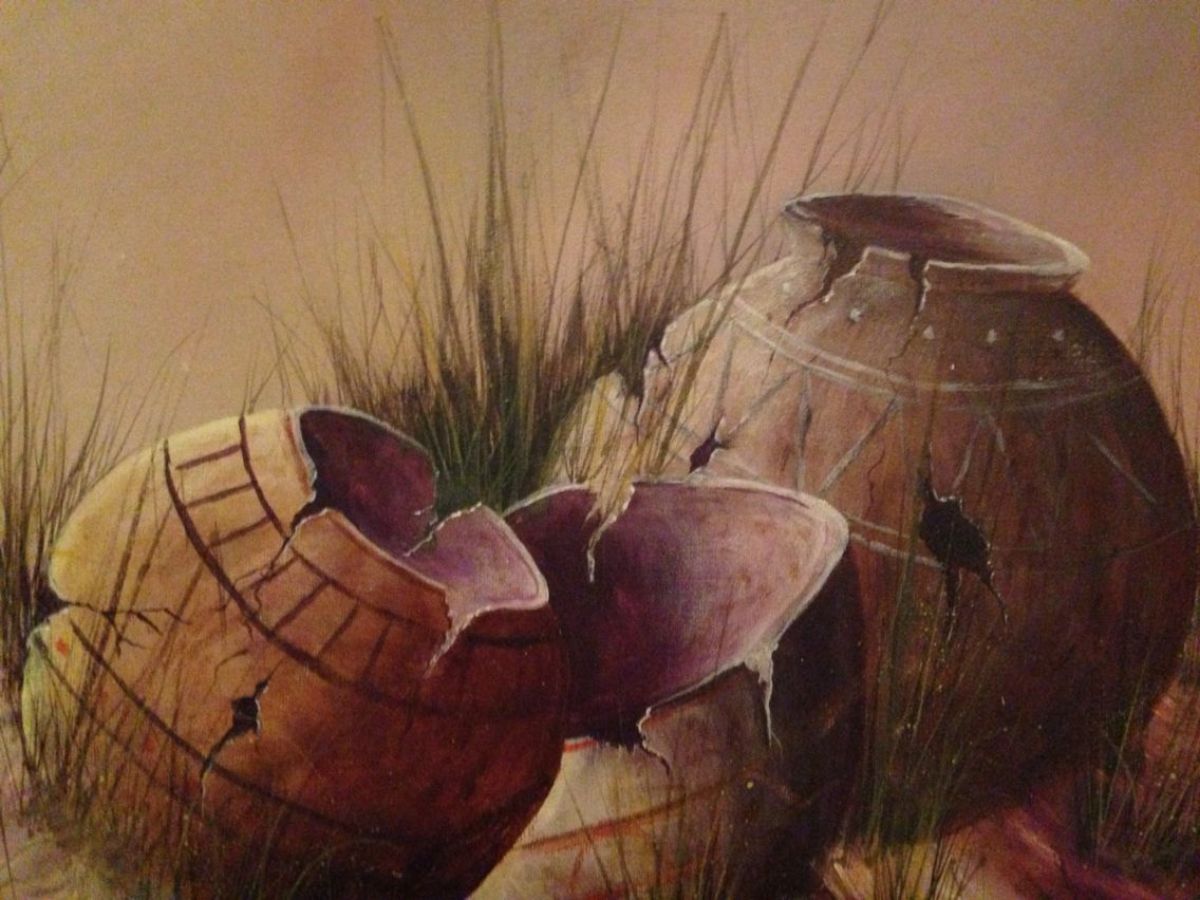in-pics-five-pros-and-cons-of-using-a-traditional-mud-pot Mitti Ka Ghada can break easily (Image Credit- Pinterest) - Photo Gallery