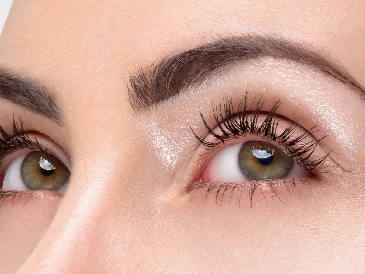 how-to-grow-long-lush-lashes-at-home-6-simple-ways How to Grow Long, Lush Lashes at Home: 6 Simple Ways - Photo Gallery