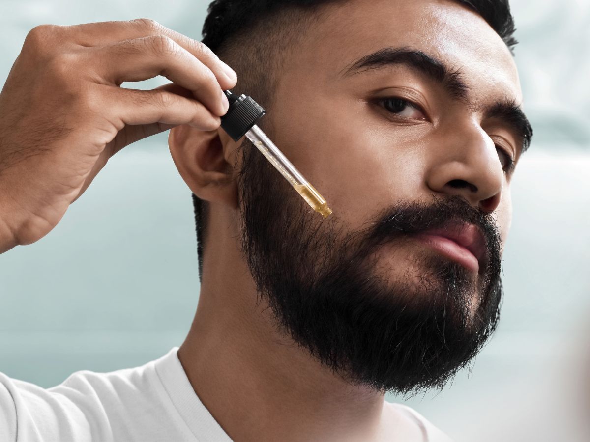 6-effective-ways-to-get-rid-of-beard-dandruff-naturally-and-permanently 6 Effective Ways to Get Rid of Beard Dandruff Naturally and Permanently - Photo Gallery