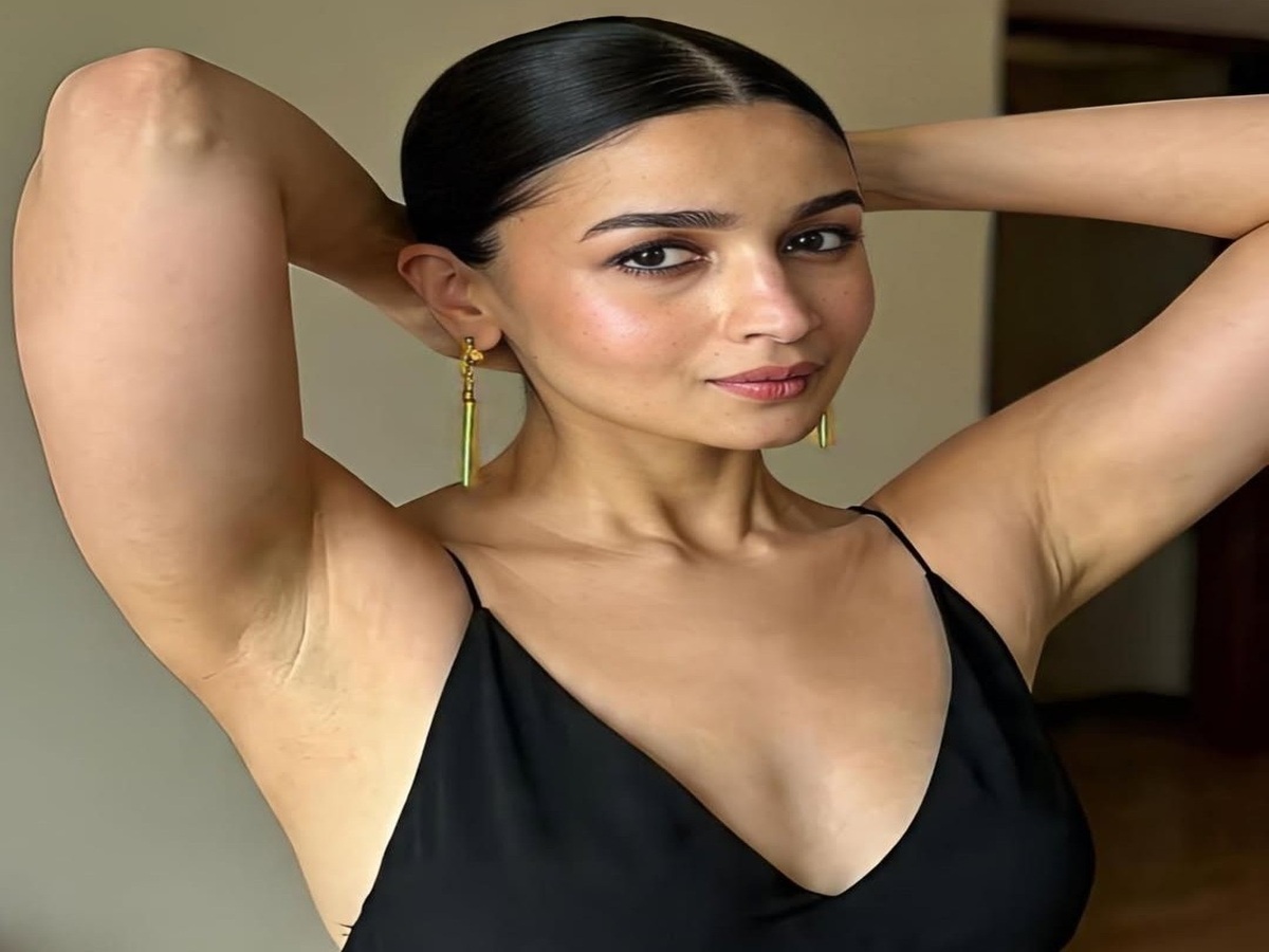 captivating-moments-a-collection-of-alia-bhatts-most-stunning-images Captivating Moments: A Collection of Alia Bhatt’s Most Stunning Images - Photo Gallery