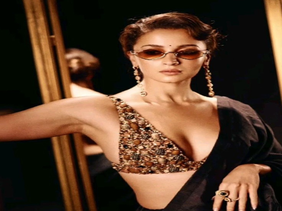 captivating-moments-a-collection-of-alia-bhatts-most-stunning-images Captivating Moments: A Collection of Alia Bhatt’s Most Stunning Images - Photo Gallery