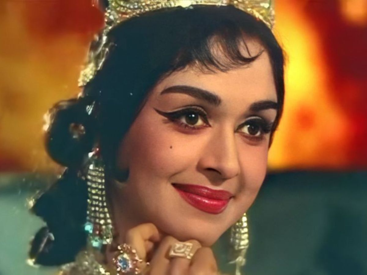 legendary-actress-b-saroja-devi-dies-from-padma-bhushan-to-ntr-award-all-her-major-honours B Saroja Devi Dies: From Padma Bhushan to NTR Award, All Her Major Honours - Photo Gallery