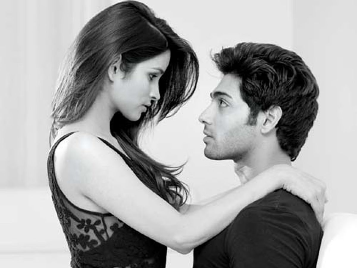what-happens-during-intimate-scenes-in-bollywood-with-professionalism-and-boundaries What Happens During Intimate Scenes in Bollywood with Professionalism and Boundaries? - Photo Gallery