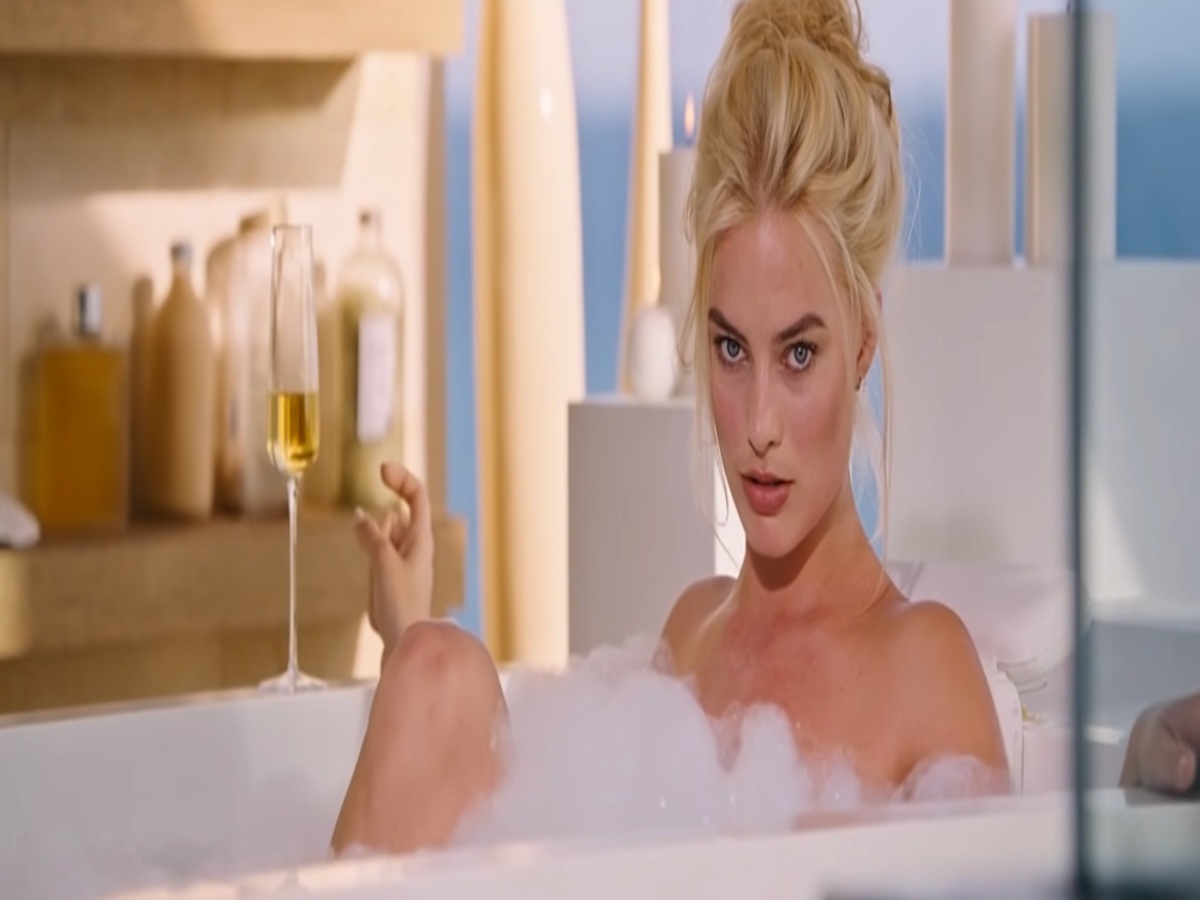 sexiest-moments-of-margot-robbie-in-movies-that-hollywood-has-ever-seen Sexiest Moments of Margot Robbie in Movies That Hollywood Has Ever Seen - Photo Gallery