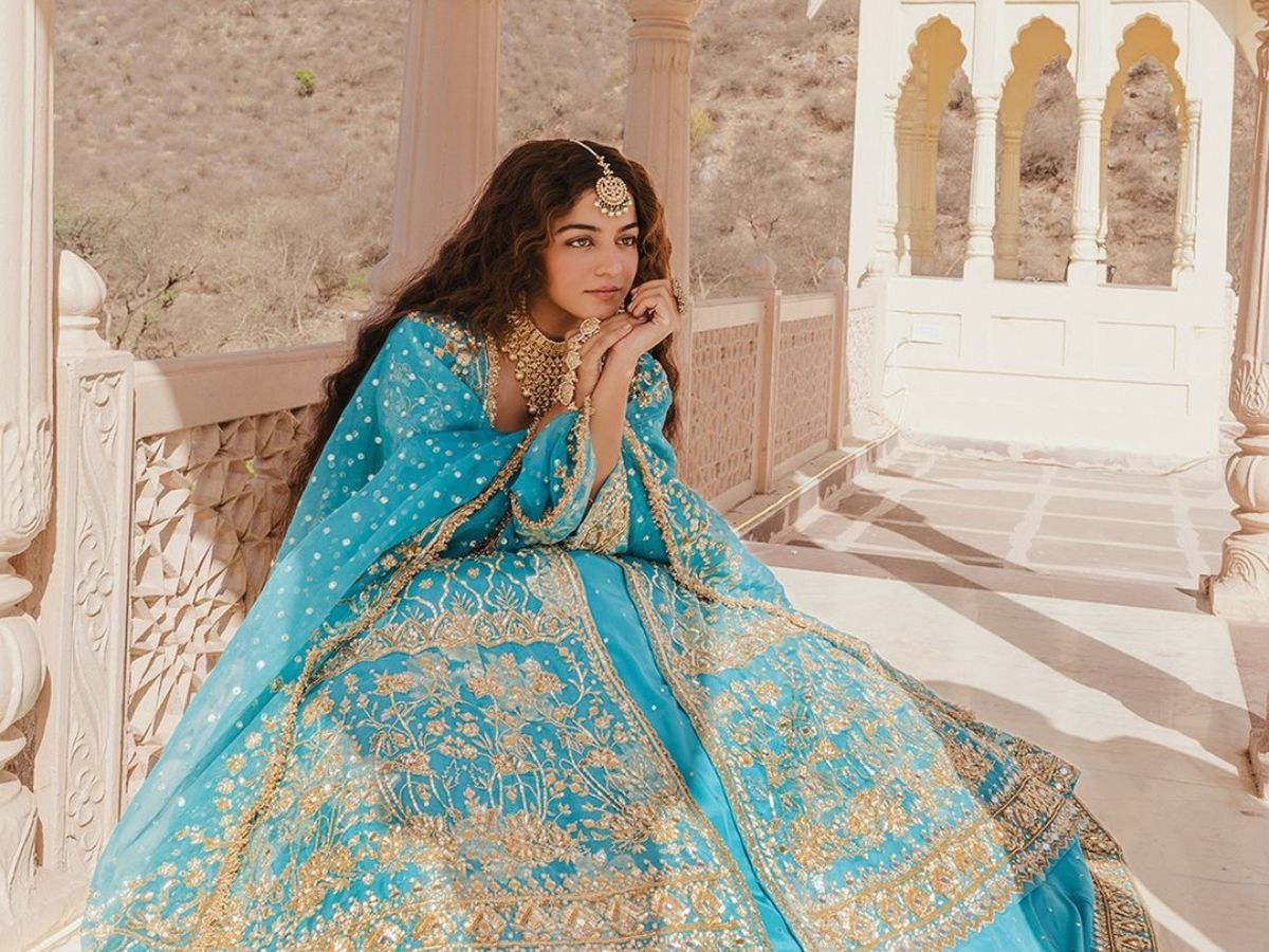 wamiqa-gabbi-celebrates-the-artistry-of-traditional-indian-fashion-in-8-mesmerizing-looks-draped-in-nostalgia Wamiqa Gabbi Celebrates The Artistry Of Traditional Indian Fashion In 8 Mesmerizing Looks: Draped In Nostalgia - Photo Gallery