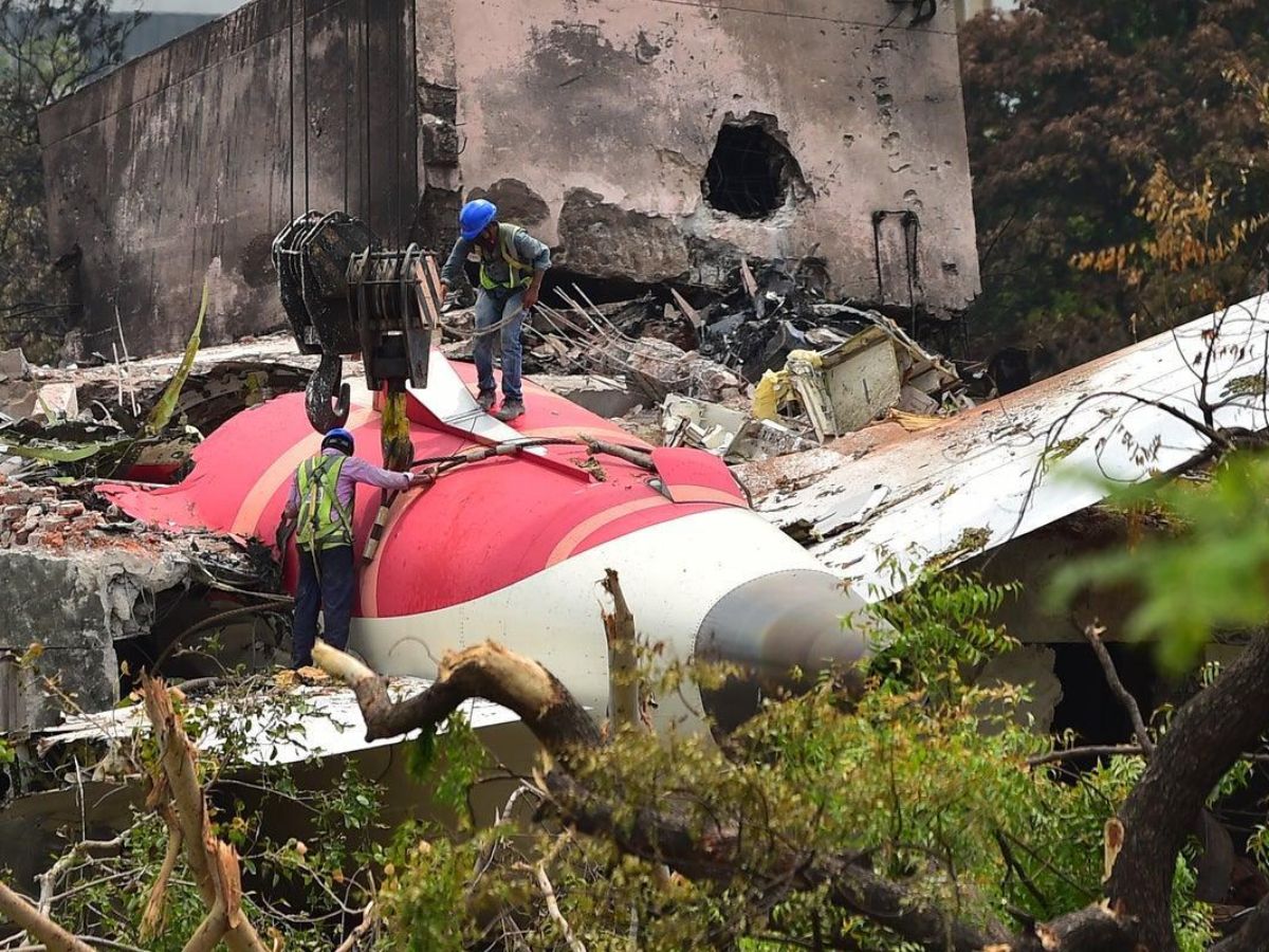 in-pics-from-cockpit-to-black-box-5-pics-from-ahmedabad-air-india-plane-crash-report Image Credit- X - Photo Gallery