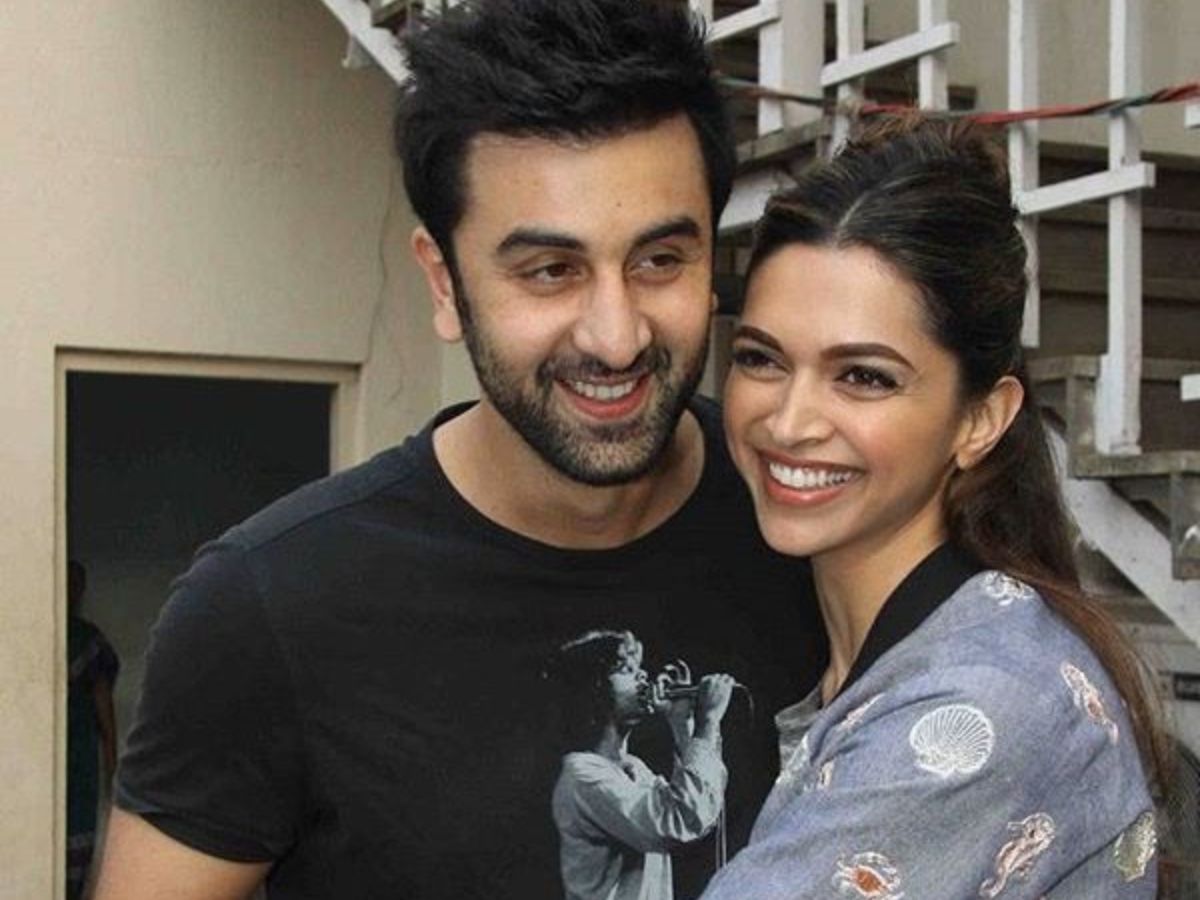 the-romance-that-almost-was-bollywoods-untold-love-stories-fake-or-real-lasting-impact-on-bollywood-romantic-legacy The Romance That Almost Was: Bollywood’s Untold Love Stories! Fake or Real - Photo Gallery