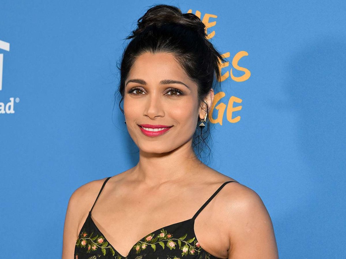 from-aishwarya-rai-to-malavika-mohanan-indian-stars-who-worked-with-international-directors From Aishwarya Rai to Malavika Mohanan: Indian Stars Who Worked with International Directors - Photo Gallery