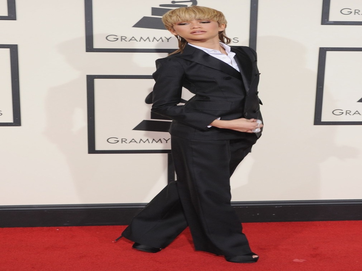 zendayas-daring-fashion-transformation-journeying-from-disney-star-to-fashion-icon Zendaya’s Daring Fashion Transformation: Journeying from Disney Star to Fashion Icon - Photo Gallery