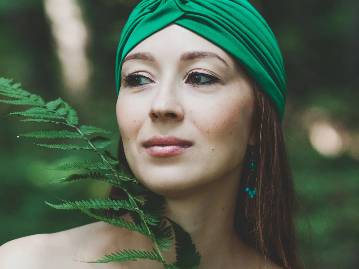 6-essential-beauty-rituals-to-start-in-your-30s-for-timeless-and-radiant-skin 6 Essential Beauty Rituals to Start in Your 30s for Timeless and Radiant Skin - Photo Gallery