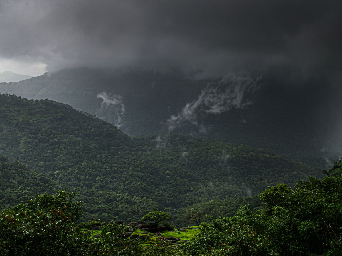 5-reasons-to-avoid-mountain-trips-during-the-monsoon-season 5 Reasons To Avoid Mountain Trips During the Monsoon Season - Photo Gallery