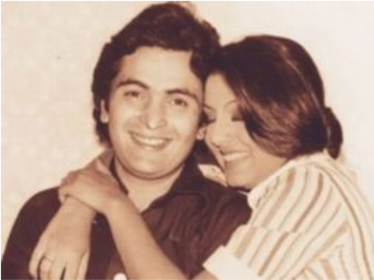 7-blockbusters-that-celebrate-neetu-singh-rishi-kapoor-bollywoods-iconic-romantic-duo 7 Blockbusters That Celebrate Neetu Singh & Rishi Kapoor: Bollywood’s Iconic Romantic Duo - Photo Gallery