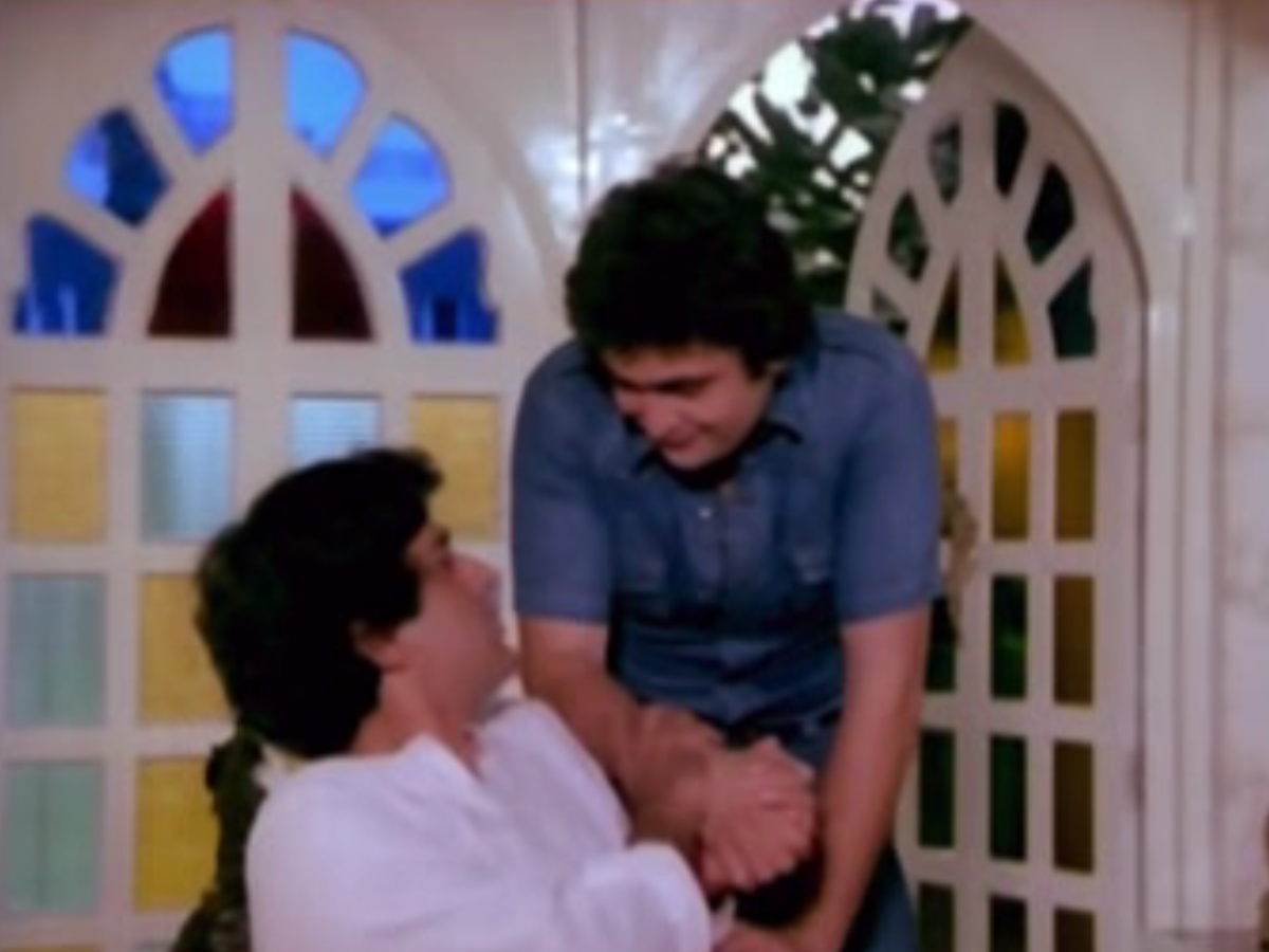 7-blockbusters-that-celebrate-neetu-singh-rishi-kapoor-bollywoods-iconic-romantic-duo 7 Blockbusters That Celebrate Neetu Singh & Rishi Kapoor: Bollywood’s Iconic Romantic Duo - Photo Gallery