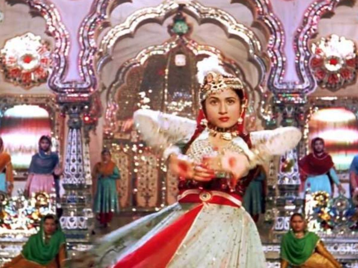 madhubala-forever-10-stunning-looks-of-the-venus-of-indian-cinema-in-pics Image credit- IMDb - Photo Gallery