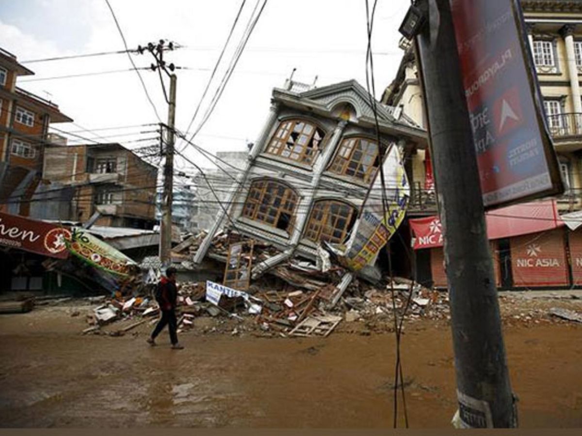 delhis-7-most-powerful-earthquakes-historic-shakes-that-rattled-the-capital-over-time Delhi’s 7 Most Powerful Earthquakes: Historic Shakes That Rattled the Capital Over Time - Photo Gallery