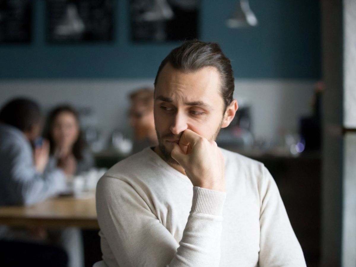 7-subtle-signs-of-emotional-manipulation-theyre-beside-you-yet-make-you-feel-completely-alone 7 Subtle Signs of Emotional Manipulation: They’re Beside You Yet Make You Feel Completely Alone - Photo Gallery