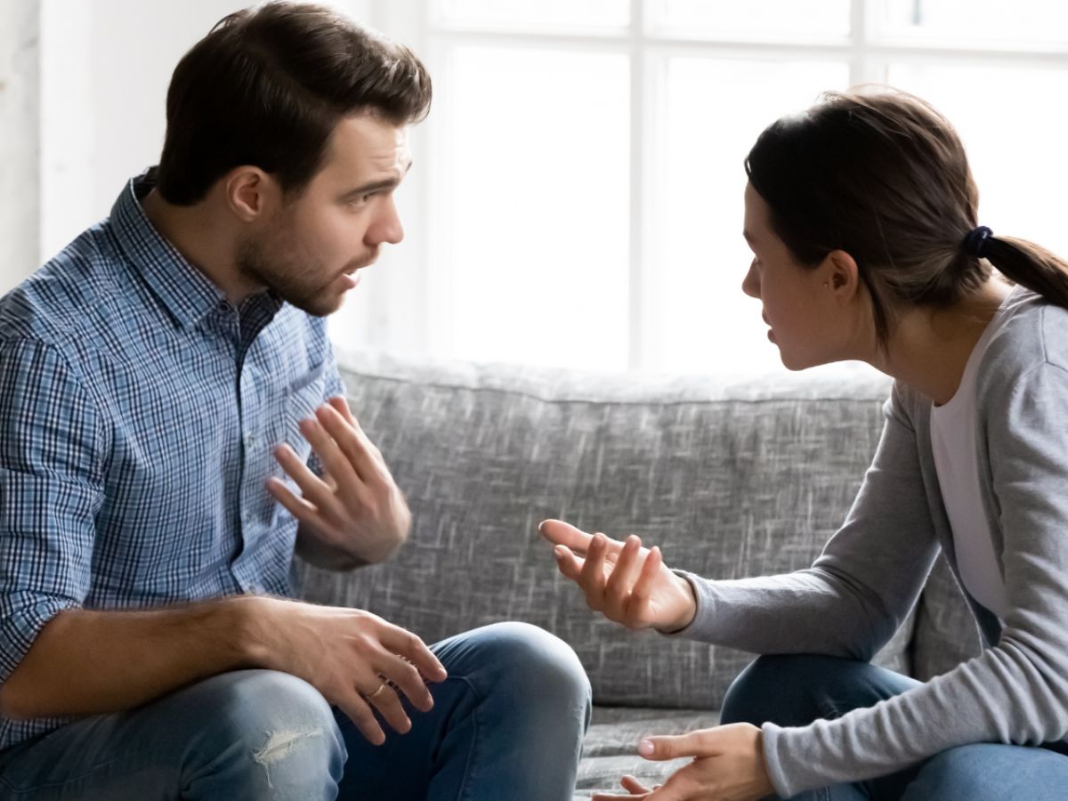 7-subtle-signs-of-emotional-manipulation-theyre-beside-you-yet-make-you-feel-completely-alone 7 Subtle Signs of Emotional Manipulation: They’re Beside You Yet Make You Feel Completely Alone - Photo Gallery