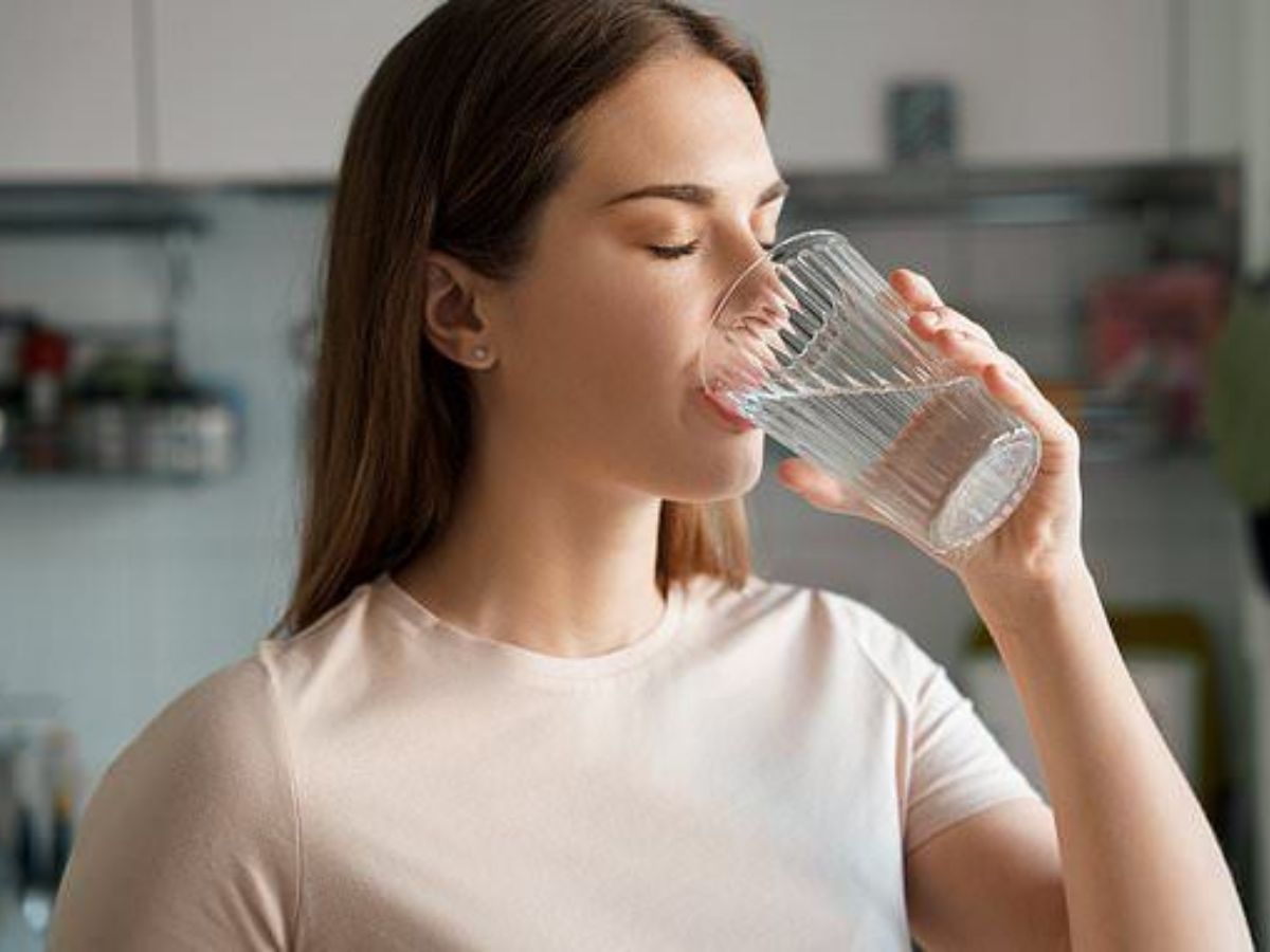 in-pics-early-to-bed-early-to-rise-unlocking-the-health-benefits-of-waking-up-early Staying hydrated helps you feel more energized (Image Credit- Pinterest) - Photo Gallery