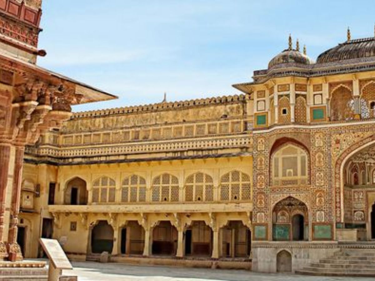 8-stunning-historical-monuments-in-india-where-you-can-stay-from-palaces-to-forts-and-where-history-meets-hospitality 8 Stunning Historical Monuments In India Where You Can Stay: From Palaces To Forts and Where History Meets Hospitality - Photo Gallery
