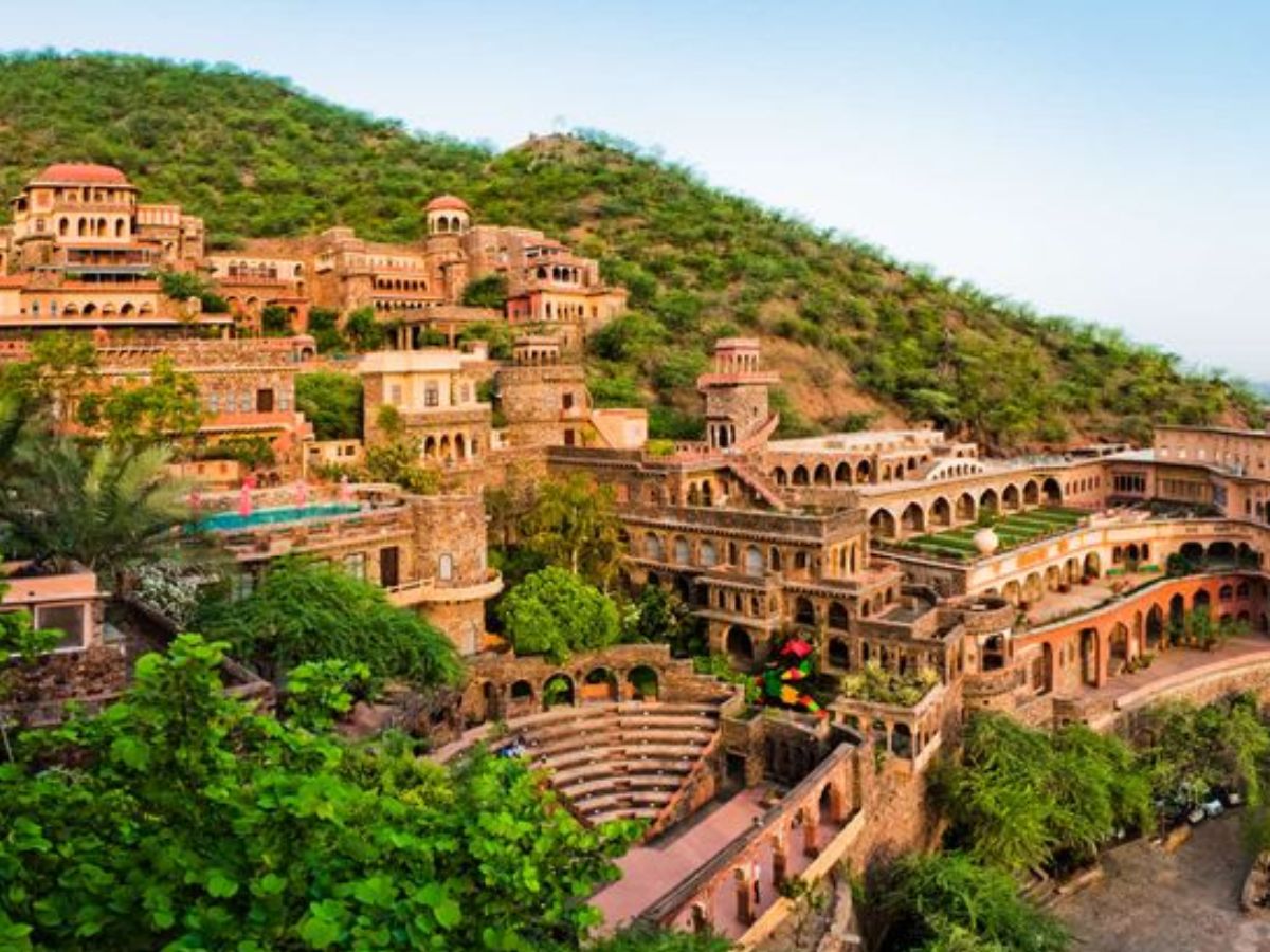 8-stunning-historical-monuments-in-india-where-you-can-stay-from-palaces-to-forts-and-where-history-meets-hospitality 8 Stunning Historical Monuments In India Where You Can Stay: From Palaces To Forts and Where History Meets Hospitality - Photo Gallery
