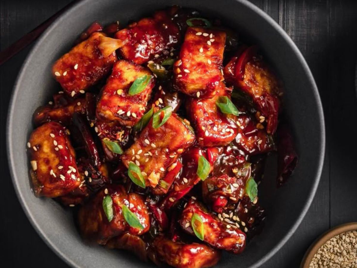 in-pics-five-foods-that-secretly-mess-with-your-sleep Spicy food warms up your body and causes heartburn (Image Credit- Pinterest) - Photo Gallery