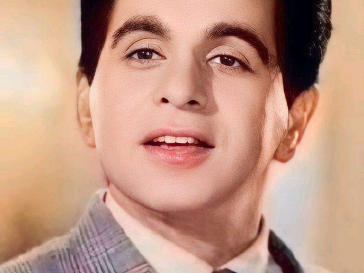 dilip-kumars-most-memorable-song-of-all-time-top-classic-songs-bollywood-will-never-forget Dilip Kumar’s Most Memorable Songs Of All Time - Photo Gallery
